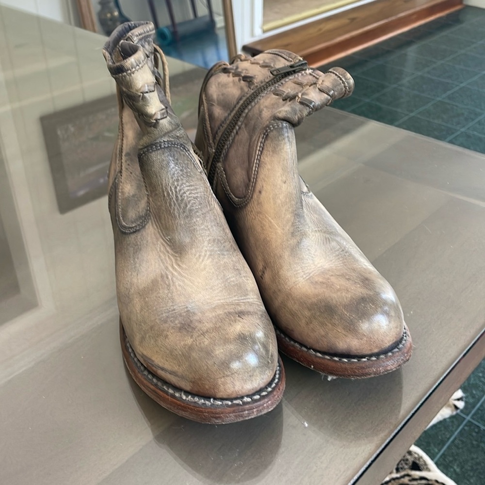 Bed Stu genuine leather ankle boots size 8 1/2.